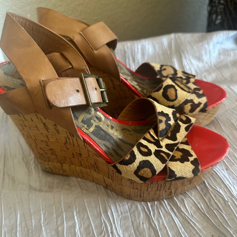 Sam Edelman size 8.5 leopard wedge shoes